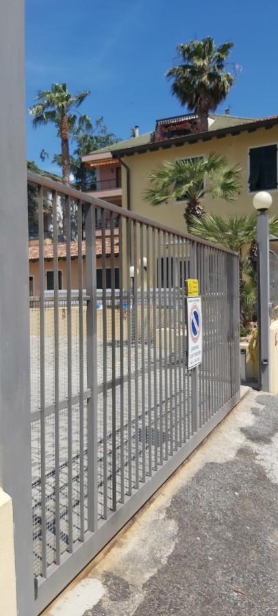 Appartamento La Spiaggia Bordighera Dış mekan fotoğraf